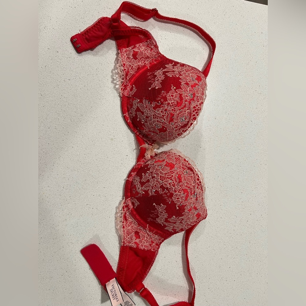Victoria's Secret 32C Push-up Bra